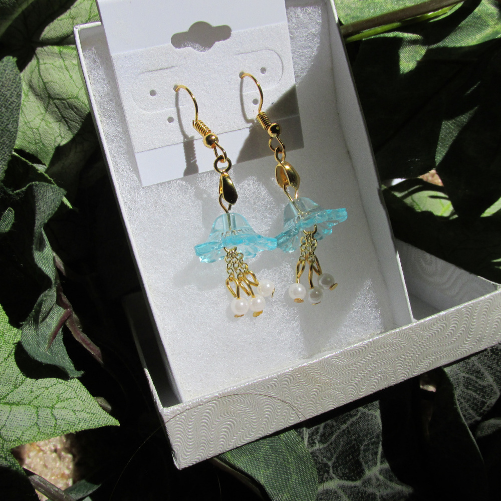 18K Gold Plated Petite Blossoms w/ Dangling Pearls - Picture 5 of 6